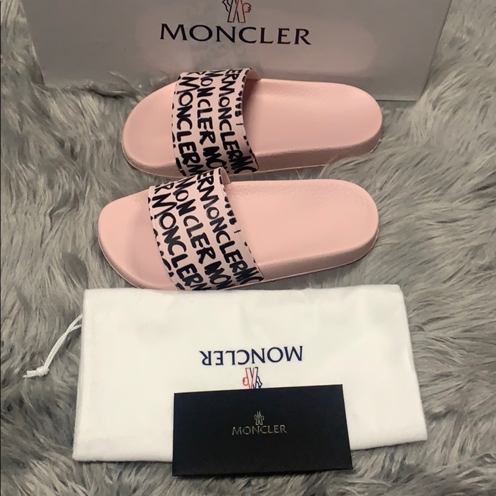 Moncler - Picture 3 of 6